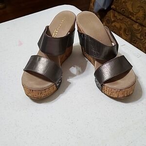 Very Volatile pewter wedges size 10